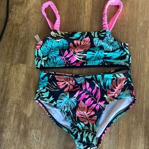 Girls tropical swimsuit 2 piece!